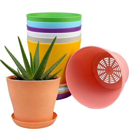 Pack plastic plant pots - 8,
